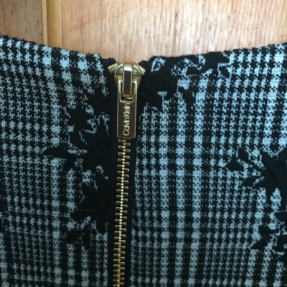 Dress - Picture 4 of 6